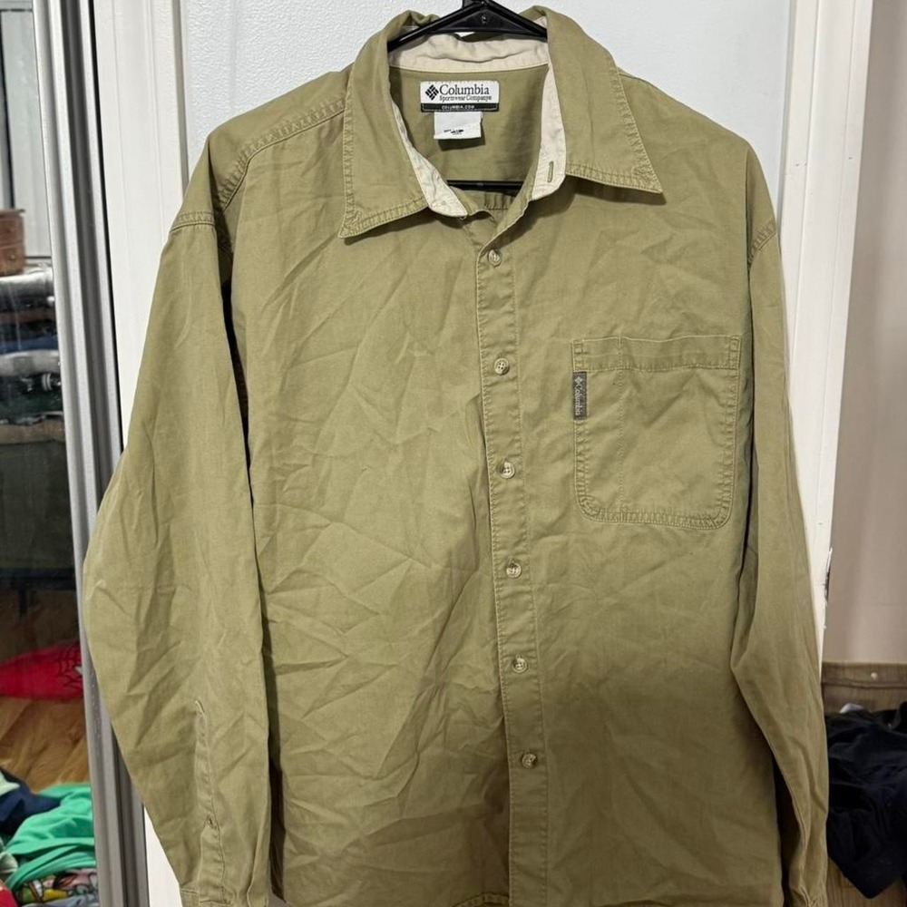 Khaki‎ Columbia button-up shirt